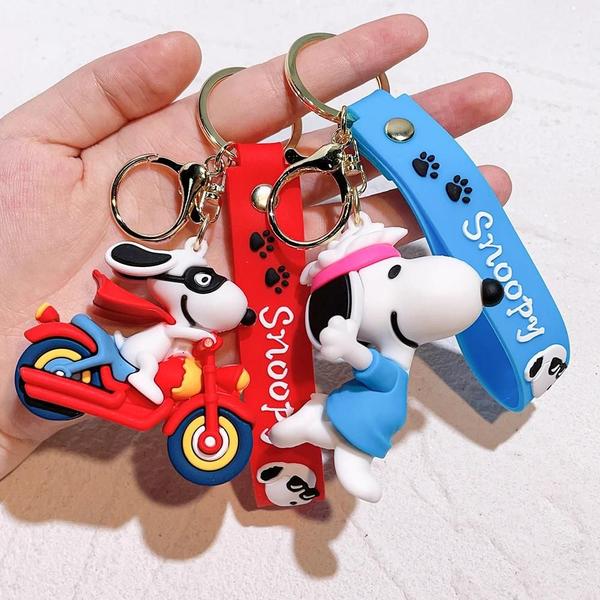 Imagem de Chaveiro Snoopy e Charlie Brown - Pingente de Casal para Bolsa - Presente Criativo