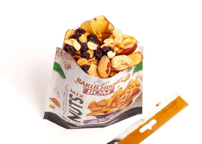 Chips de Batata Doce com Mix Nuts Barulhinho Bom 50g Imagem de Chips de Batata Doce com Mix Nuts Barulhinho Bom 50g