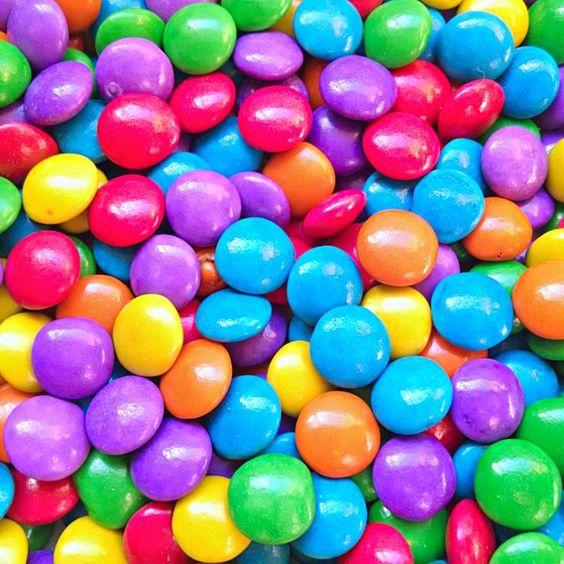 Imagem de Chocolate Ao Leite Confeito Colorido Pastilha Disqueti 60g