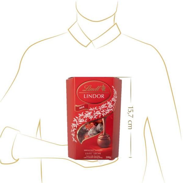 Chocolate ao Leite Cremoso Lindor Lindt caixa 200 g Imagem de Chocolate ao Leite Cremoso Lindor Lindt caixa 200 g