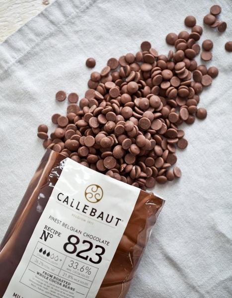 Imagem de Chocolate belga Ao Leite 823 Callebaut 33,6% em gotas 2,01kg