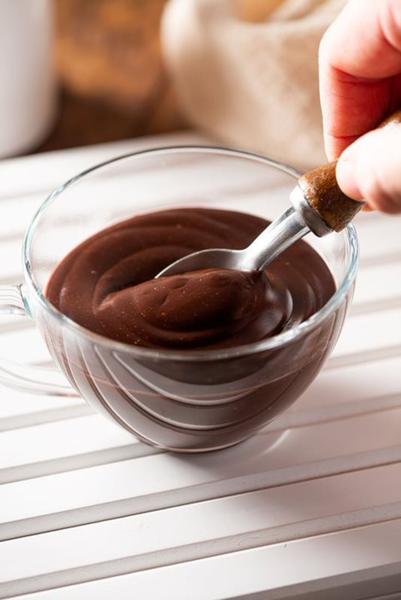 Chocolate Cremoso Europeu pacote 1kg - Bongusto Imagem de Chocolate Cremoso Europeu pacote 1kg