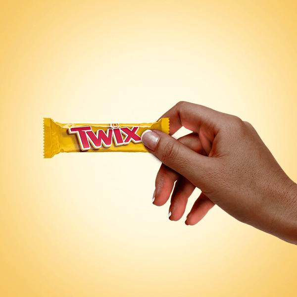 Chocolate Twix Tradicional Kit 3 unidades de 15g - Mars Imagem de Chocolate Twix Tradicional Kit 3 unidades de 15g