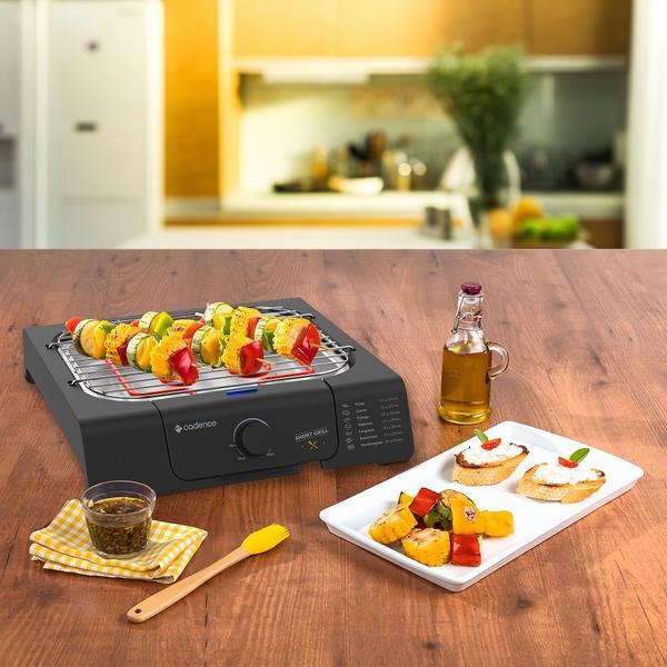 Imagem de Churrasqueira Elétrica Cadence Pequena Grill GRL805 Preto 127 Volts