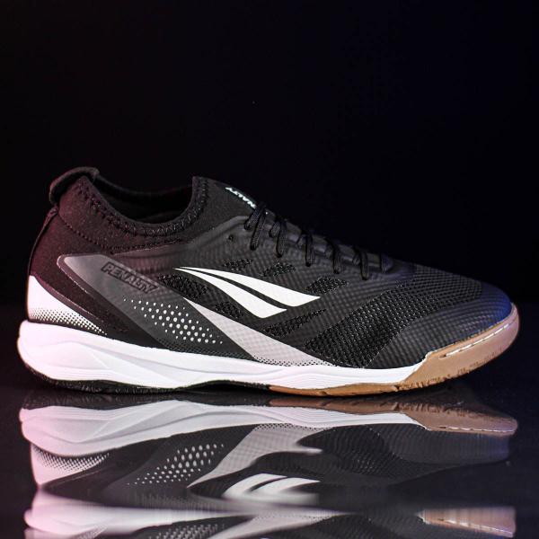 Imagem de Chuteira Penalty Futsal Max 500 Locker Y-3 Preto Branco e Chumbo - Masculino