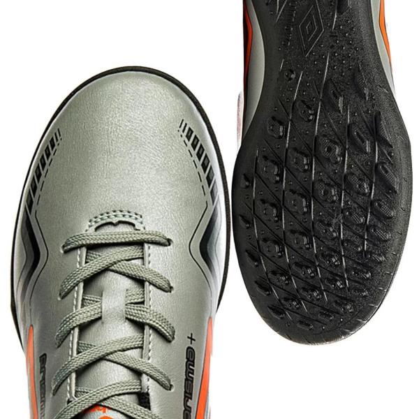 Imagem de Chuteira Society Umbro Prisma Masculina - Cinza e Laranja