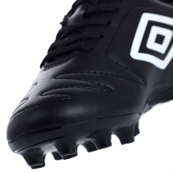 Imagem de Chuteira Umbro Campo Class 2.2 JR Preto e Branco - Infantil