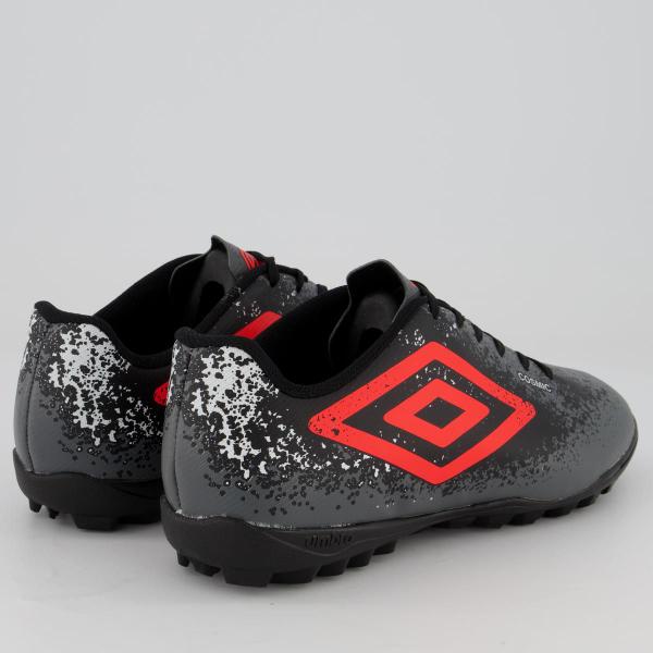 Imagem de Chuteira Umbro Cosmic Society Cinza