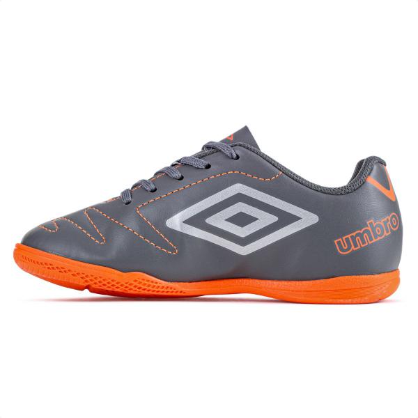 Imagem de Chuteira Umbro Futsal Class 2.2 Junior Grafite Laranja e Prata - Infantil