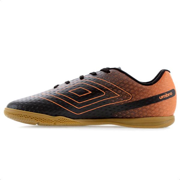 Imagem de Chuteira Umbro Futsal Warskin Preta e Laranja - Masculina