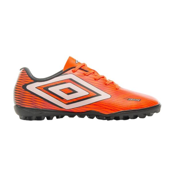 Chuteira Umbro Society Frame Laranja e Branco - Masculino Imagem de Chuteira Umbro Society Frame Laranja e Branco - Masculino