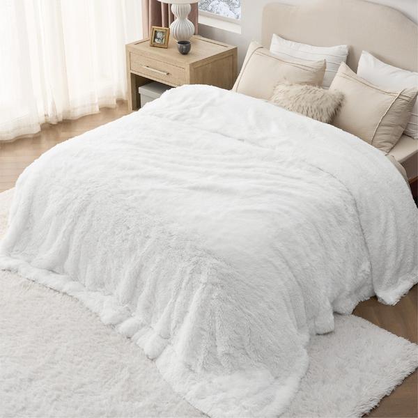 Imagem de Cobertor Bedsure Soft Faux Fur King Size para cama branco 108x90