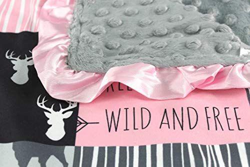 Cobertor de bebê - Minky, Veado, flechas e chifres, rosa com cinza e preto, com babados rosa - Top Tots Imagem de Cobertor de bebê - Minky, Veado, flechas e chifres, rosa com cinza e preto, com babados rosa