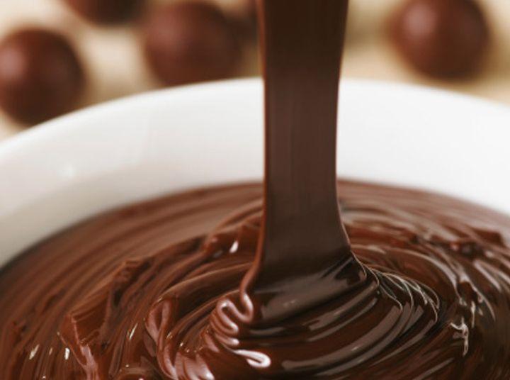 Cobertura Harald Top Chocolate Meio Amargo Gotas - Pacote 400G Imagem de Cobertura Harald Top Chocolate Meio Amargo Gotas - Pacote 400G
