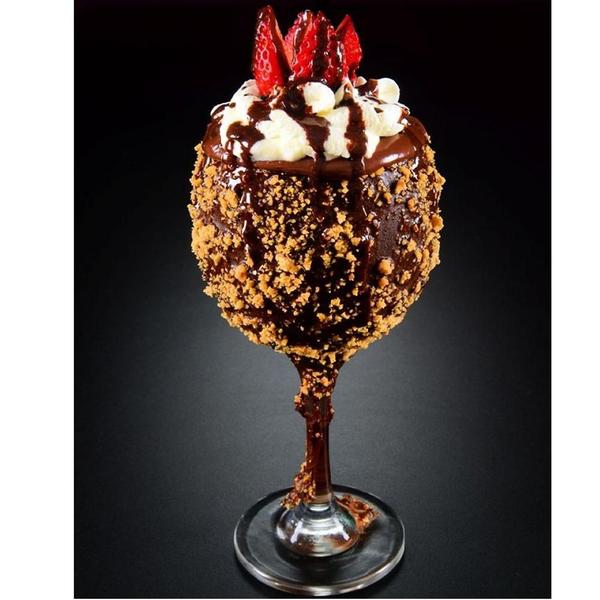Cobertura para Sorvete e Açai Sabor Chocolate Meio Amargo 1.3kg Selecta Imagem de Cobertura para Sorvete e Açai Sabor Chocolate Meio Amargo 1.3kg Selecta