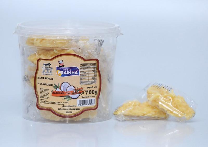 Cocada Pingada Branca 1,1 Kg Pote com 20 unidades - PRAINHA Imagem de Cocada Pingada Branca 1,1 Kg Pote com 20 unidades