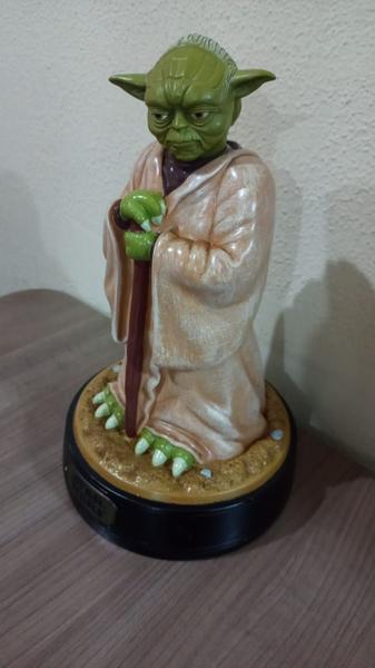 Imagem de Cofre Boneco Mestre Yoda Star Wars Colecionador 30cm