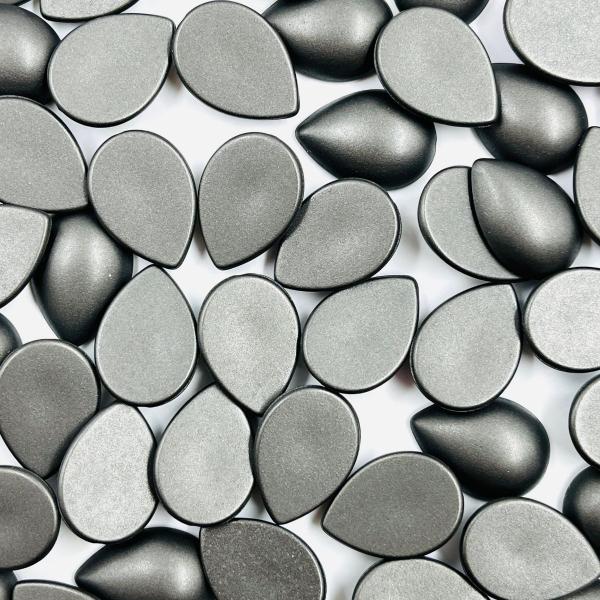 Colagem Gota Resina Grafite 18x25mm 100pçs 200g - Macall Imagem de Colagem Gota Resina Grafite 18x25mm 100pçs 200g