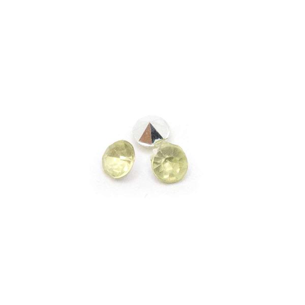 Colagem Redondo Strass Acrílico Verde Claro Transparente 3mm 25000pçs 250g - Macall Imagem de Colagem Redondo Strass Acrílico Verde Claro Transparente 3mm 25000pçs 250g