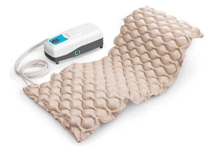 Imagem de Colchão De PVC Anti Feridas Anti Úlceras De Pressão Silencioso 110V + Massageador Corporal Total Relax Calor Vibração