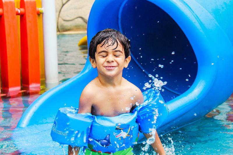 Colete Salva-Vidas Infantil para Diversão Segura na Água - SEA KIDS Imagem de Colete Salva-Vidas Infantil para Diversão Segura na Água