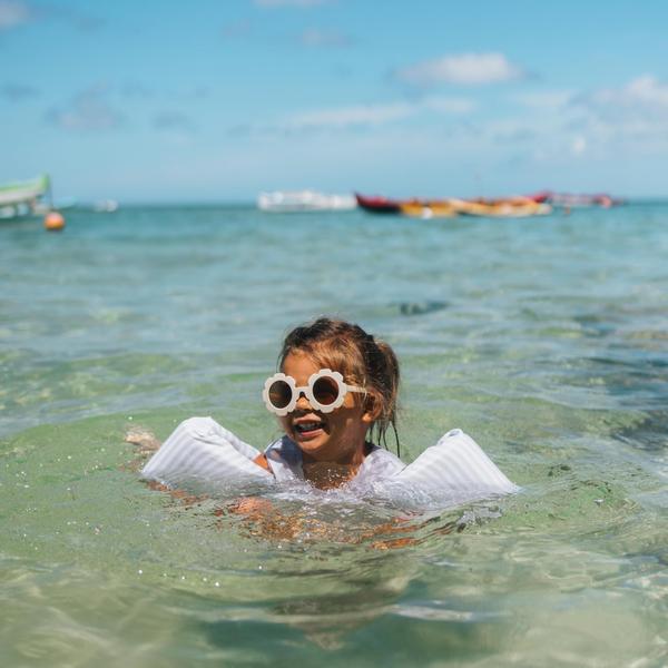 Imagem de Colete salva-vidas Shaka Kids de 9 a 23 kg para meninos/meninas de 2 anos ou mais