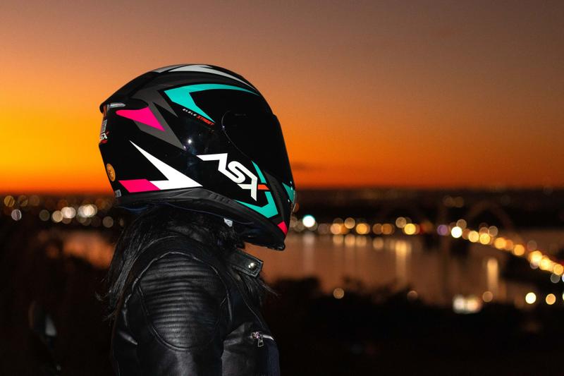 Imagem de Combo Capacete ASX Eagle Street + Viseira Fume feminino e masculino para andar moto