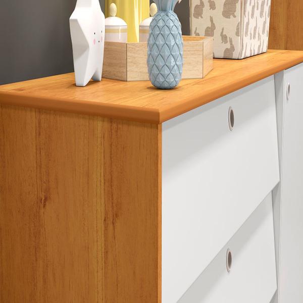 Imagem de Comoda de Bebê Gold Retrô 1 Porta e 3 Gavetas 100% MDF Cor Freijó Branco Soft com Eco Wood - Matic Móveis