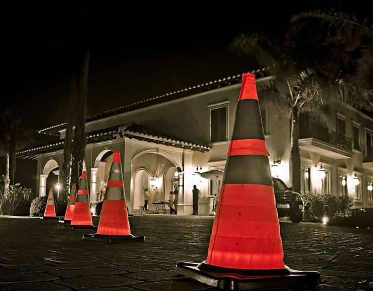 Cone Retrátil 75 cm - Mhub Imagem de Cone Retrátil 75 cm