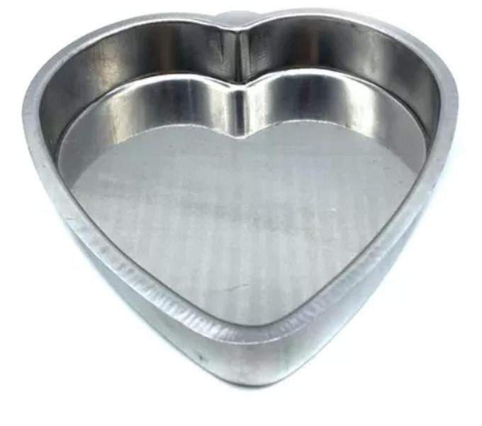 Imagem de Conjunto Com 2 (duas) Forma Assadeira Bolo Coração N 1 De 22 cm Alumínio Grosso IF 35