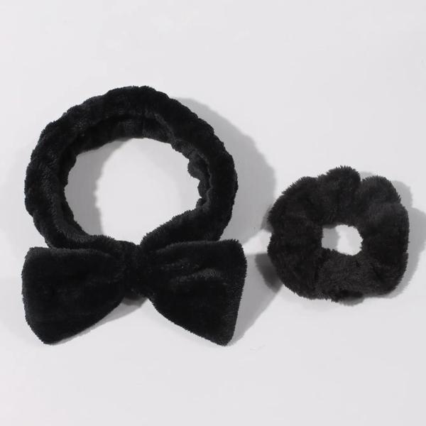 Conjunto com 4 Faixas de Cabelo de Pelúcia Monocromáticas Imagem de Conjunto com 4 Faixas de Cabelo de Pelúcia Monocromáticas