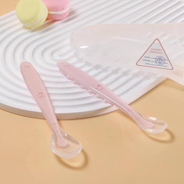 Conjunto de 2 Colheres de Silicone para Bebês - Macias e para Aprendizagem Alimentar Imagem de Conjunto de 2 Colheres de Silicone para Bebês - Macias e para Aprendizagem Alimentar