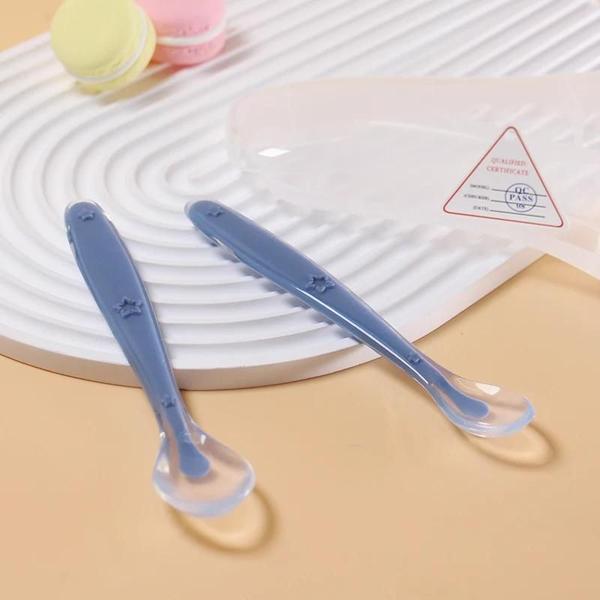 Conjunto de 2 Colheres de Silicone para Bebês - Macias e para Aprendizagem Alimentar Imagem de Conjunto de 2 Colheres de Silicone para Bebês - Macias e para Aprendizagem Alimentar