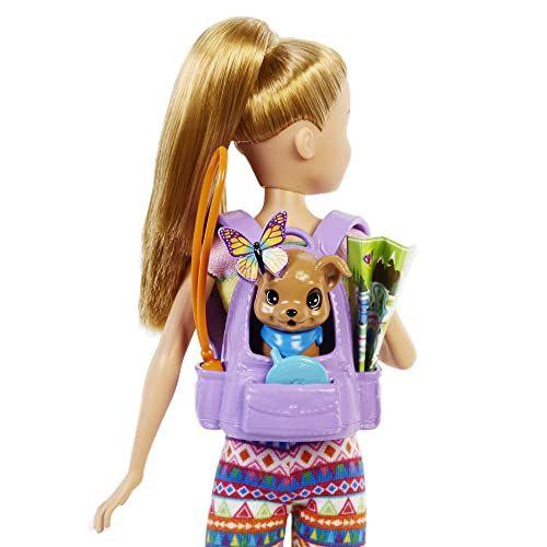 Imagem de Conjunto de acampamento da Barbie com boneca, cachorro, barraca, transportador e acessórios. Presente ideal para crianças de 3 a 7