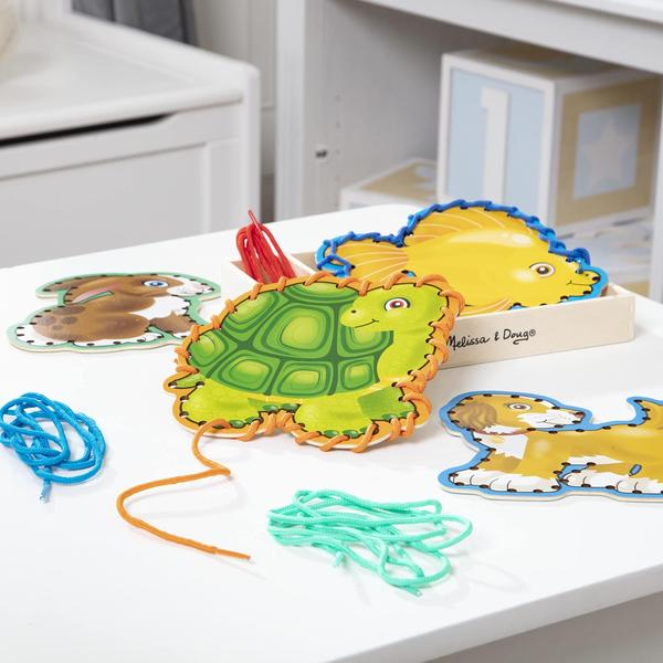 Imagem de Conjunto de atividades Lace and Trace Melissa & Doug Pets de 3 anos ou mais