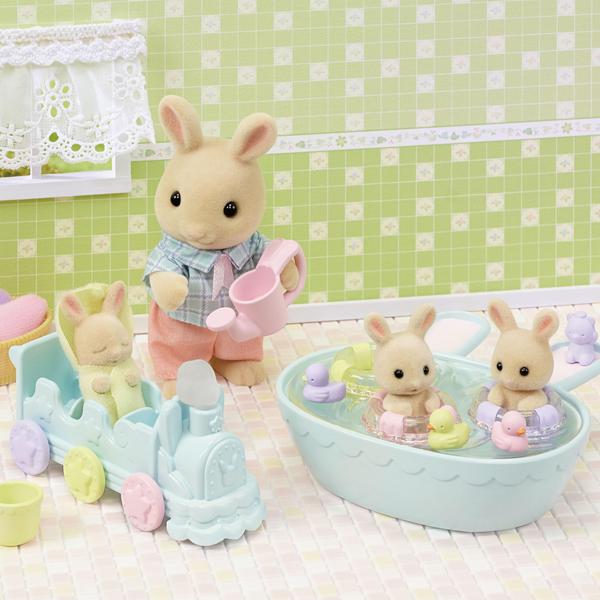 Imagem de Conjunto de banho para bebês Toy Calico Critters Triplets com acessórios