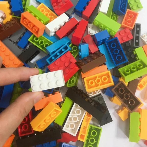 Conjunto de Blocos de Construção Educacionais DIY para Crianças - Presente Clássico Imagem de Conjunto de Blocos de Construção Educacionais DIY para Crianças - Presente Clássico