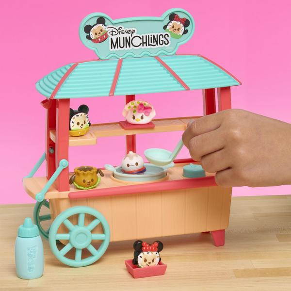 Imagem de Conjunto de brinquedos Just Play Disney Munchlings, carrinho de bolinhos de 11 peças