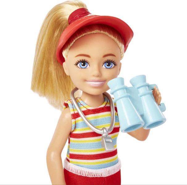 Imagem de Conjunto de brinquedos para bonecas Barbie Chelsea Lifeguard com roupa e acesso.