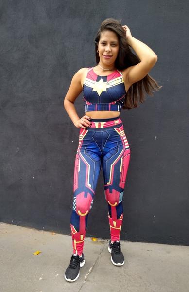 Imagem de Conjunto de  calça  e  top feminino  capitã  marvel     tamanho  m 