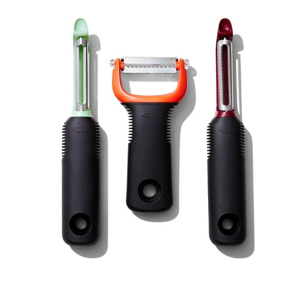 Conjunto de descascador OXO Good Grips 3 Peças - Beterraba, Erva-Doce, Yam Imagem de Conjunto de descascador OXO Good Grips 3 Peças - Beterraba, Erva-Doce, Yam