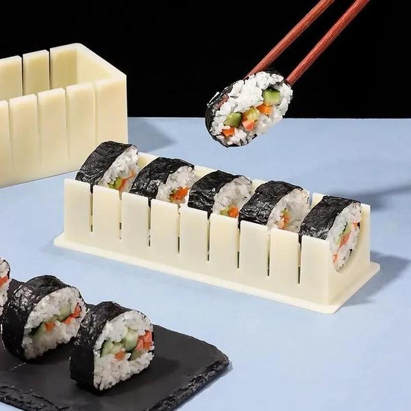 Imagem de Conjunto de Moldes de Sushi de Plástico - Formato Circular e Coração