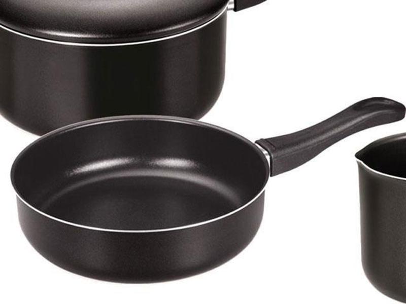 Conjunto de Panelas Alumínio Fortaleza - Black Super 800856 Antiaderente 6 Peças Imagem de Conjunto de Panelas Alumínio Fortaleza - Black Super 800856 Antiaderente 6 Peças