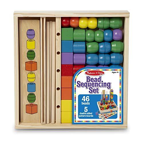 Imagem de Conjunto de sequenciamento Melissa & Doug com 46 contas de madeira e 5 placas de padrão