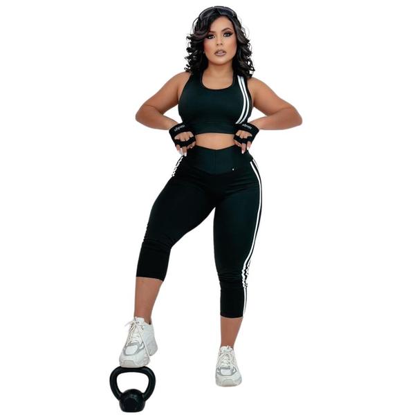 Conjunto Feminino Academia Legging Corsário e Top Fitness - WM Imagem de Conjunto Feminino Academia Legging Corsário e Top Fitness