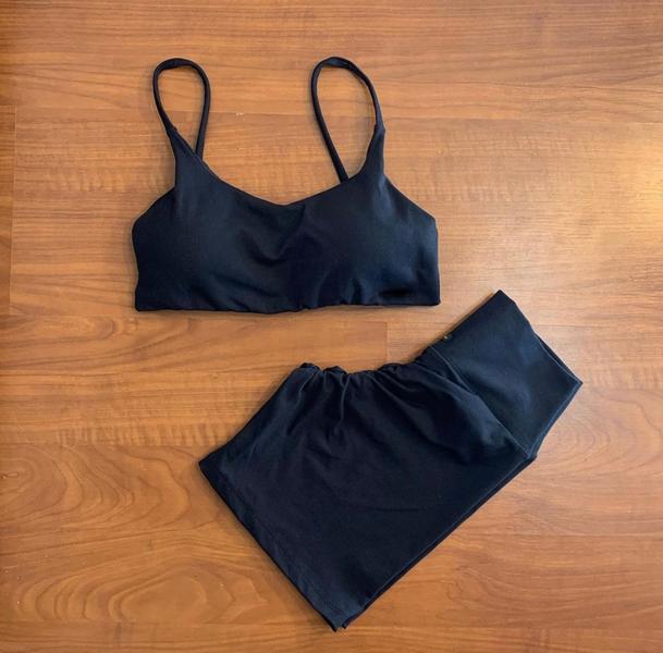 Imagem de conjunto fitness de short empina bumbum zero transparência tecido premium