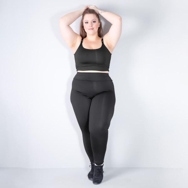 Imagem de Conjunto Fitness Plus Size Preto com Calça e Cropped sem Bojo Moda Feminina