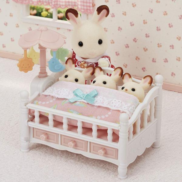 Imagem de Conjunto interativo de móveis para casa de bonecas Crib Calico Critters