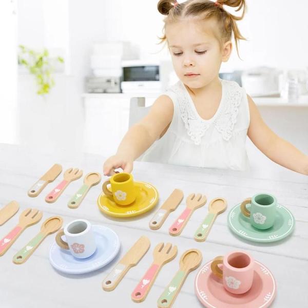 Imagem de Conjunto Montessori de Cozinha de Madeira para Crianças a partir de 3 Anos