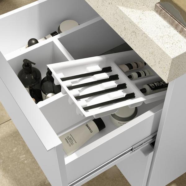 Conjunto para Banheiro com Espelho, Gabinete e Lavatório em Porcelanato com Cuba Embutida 80cm - Bumi Imagem de Conjunto para Banheiro com Espelho, Gabinete e Lavatório em Porcelanato com Cuba Embutida 80cm